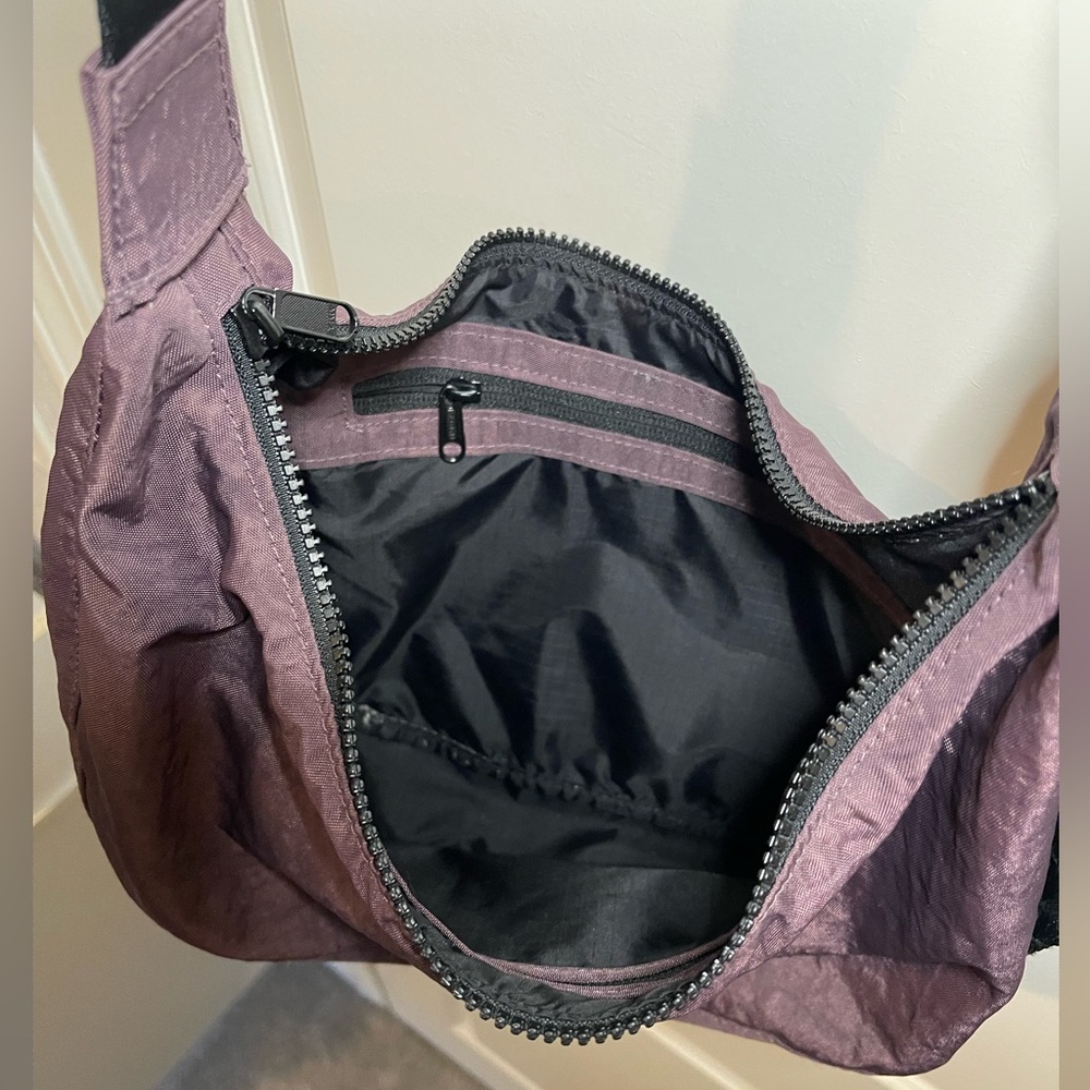 Baggu Raisin Medium Nylon Crescent Bag